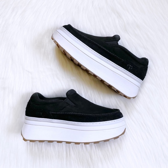 UGG Women’s Marin Slip On Platform Black Leather Sneakers - Picture 5 of 7
